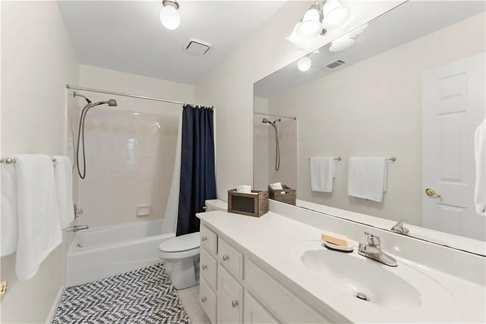 1430 Roanoke Trace Grayson, GA 30017