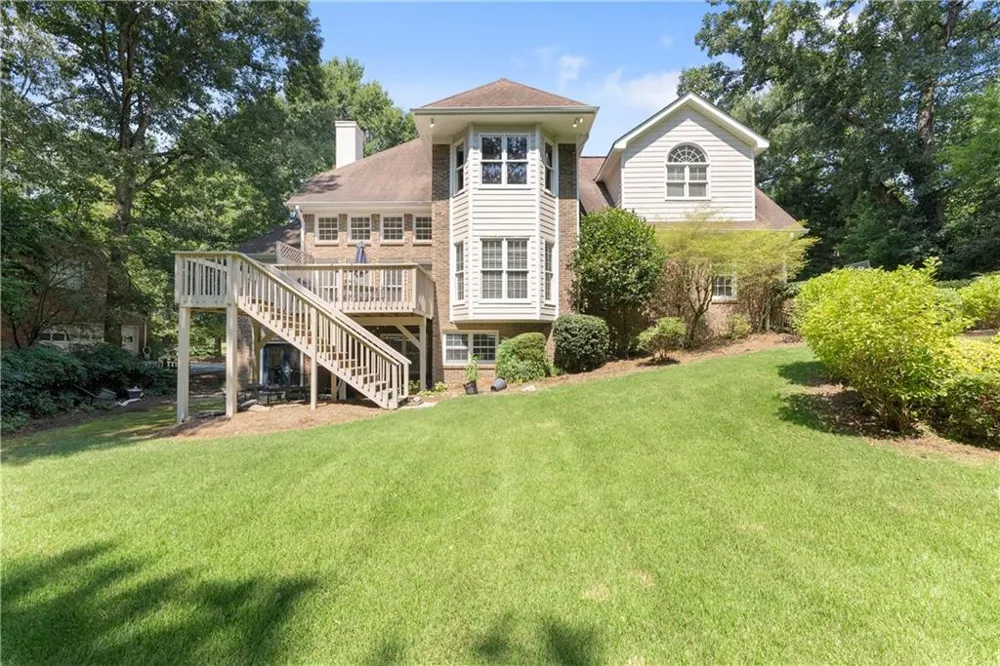1430 Roanoke Trace Grayson, GA 30017