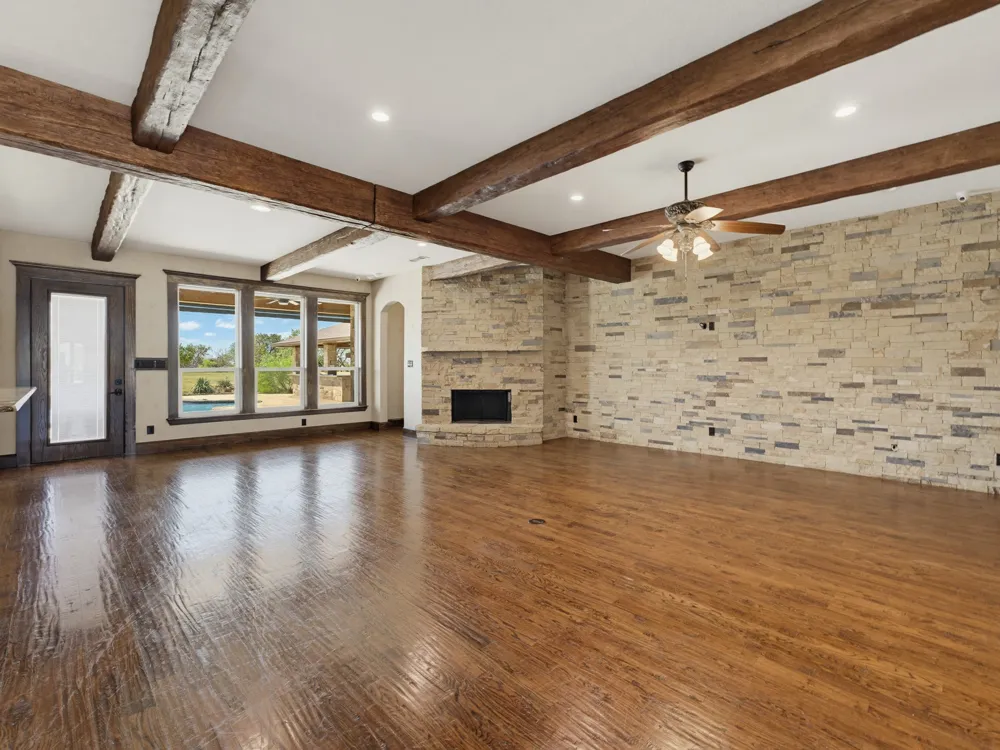 189 Hlavek Road Decatur, TX 76234