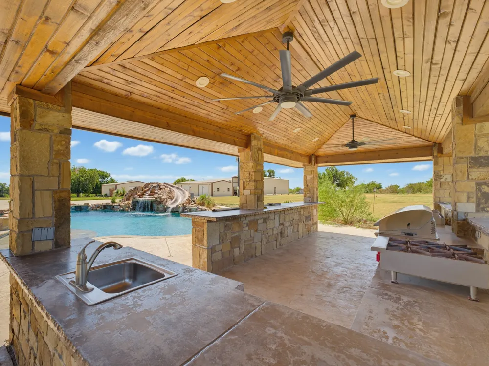 189 Hlavek Road Decatur, TX 76234