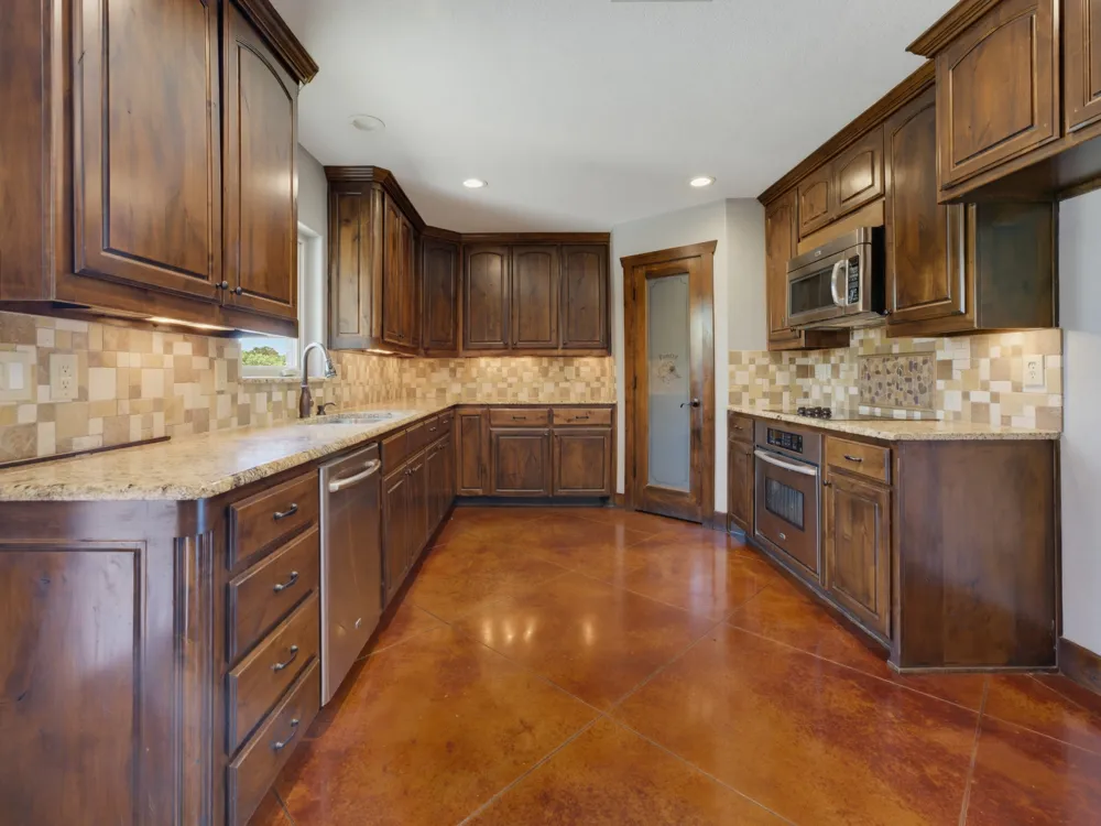 189 Hlavek Road Decatur, TX 76234