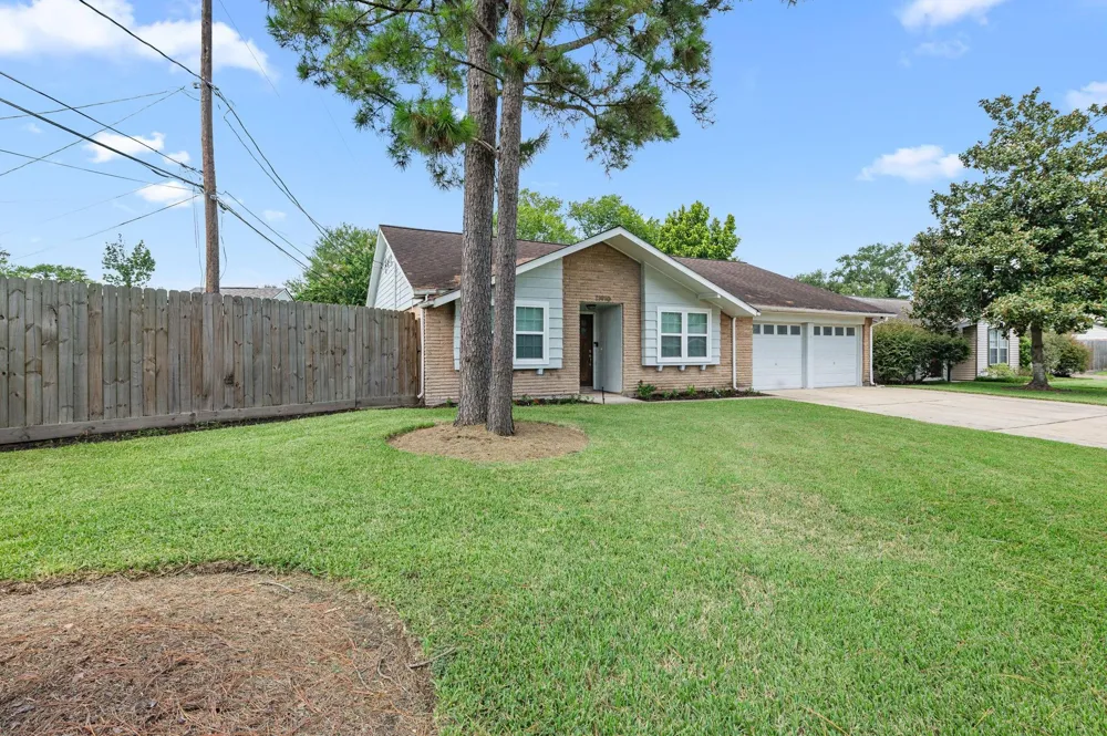 11910 Mullins Drive Houston, TX 77035