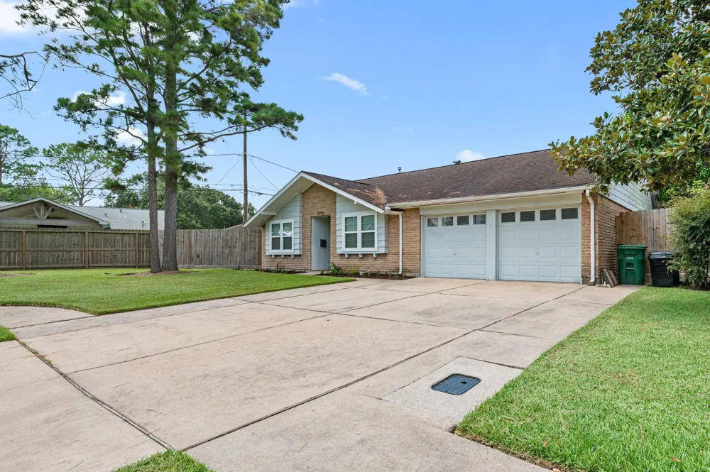 11910 Mullins Drive Houston, TX 77035