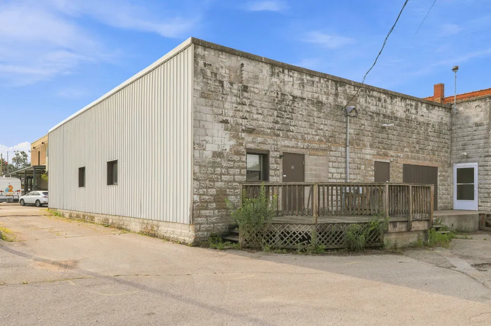 111 Days Avenue Buchanan, MI 49107