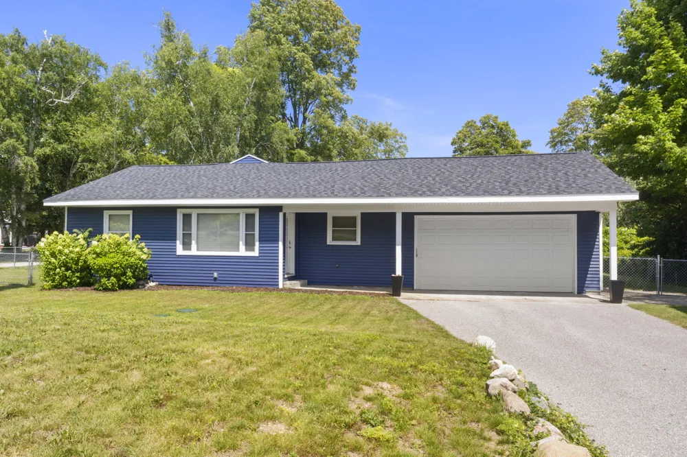 4238 Mollineaux Road Frankfort, MI 49635