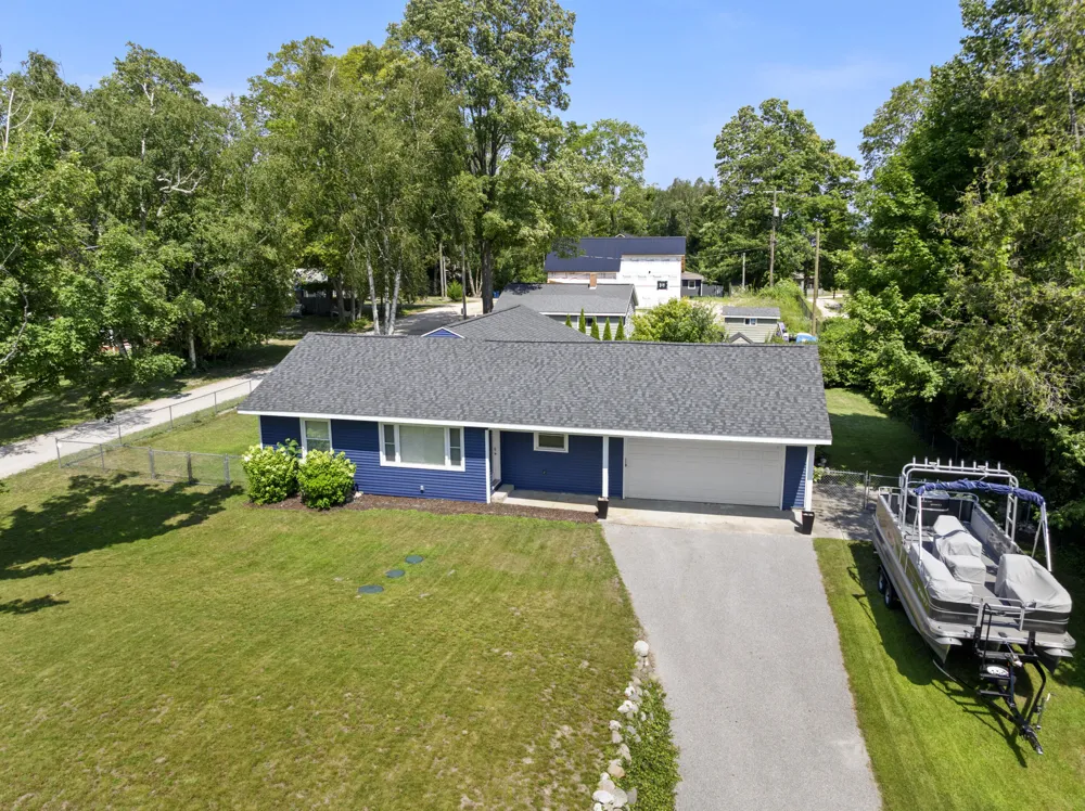 4238 Mollineaux Road Frankfort, MI 49635