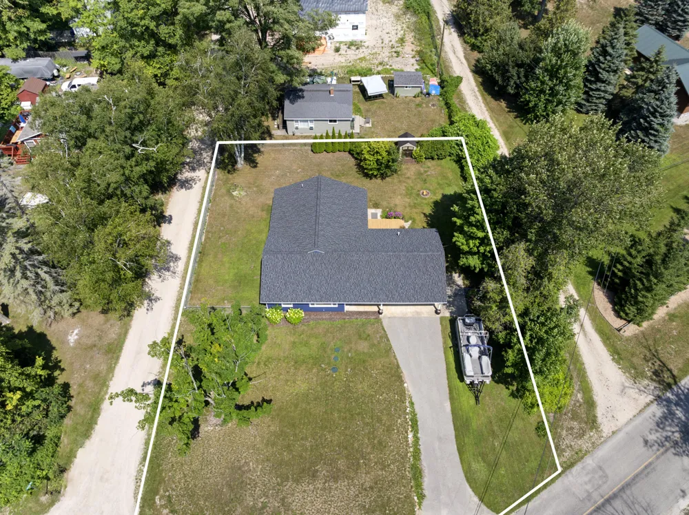 4238 Mollineaux Road Frankfort, MI 49635