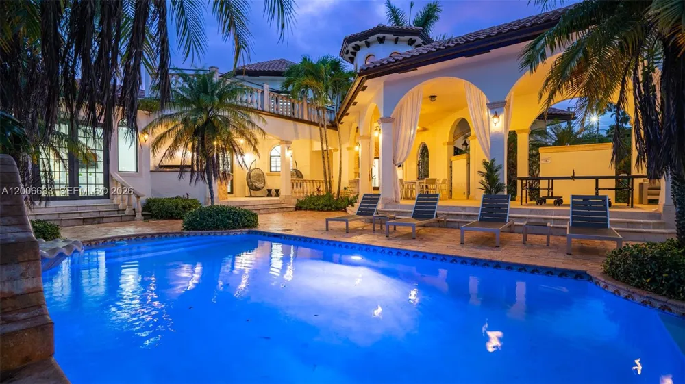 12000 NW 6th St Plantation, FL 33325