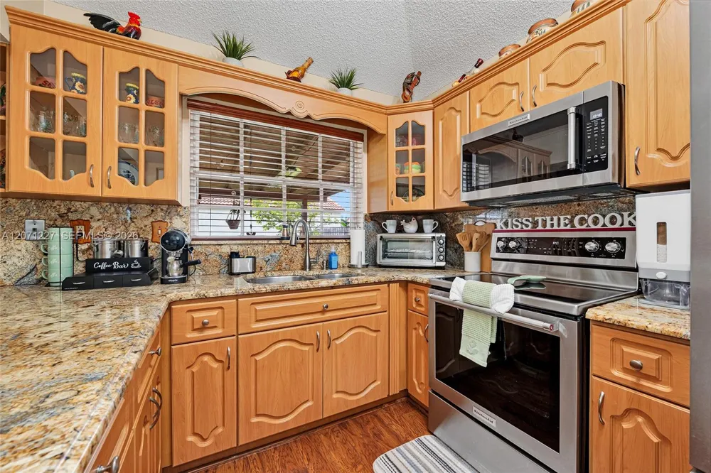 12916 SW 150th Ter Miami, FL 33186
