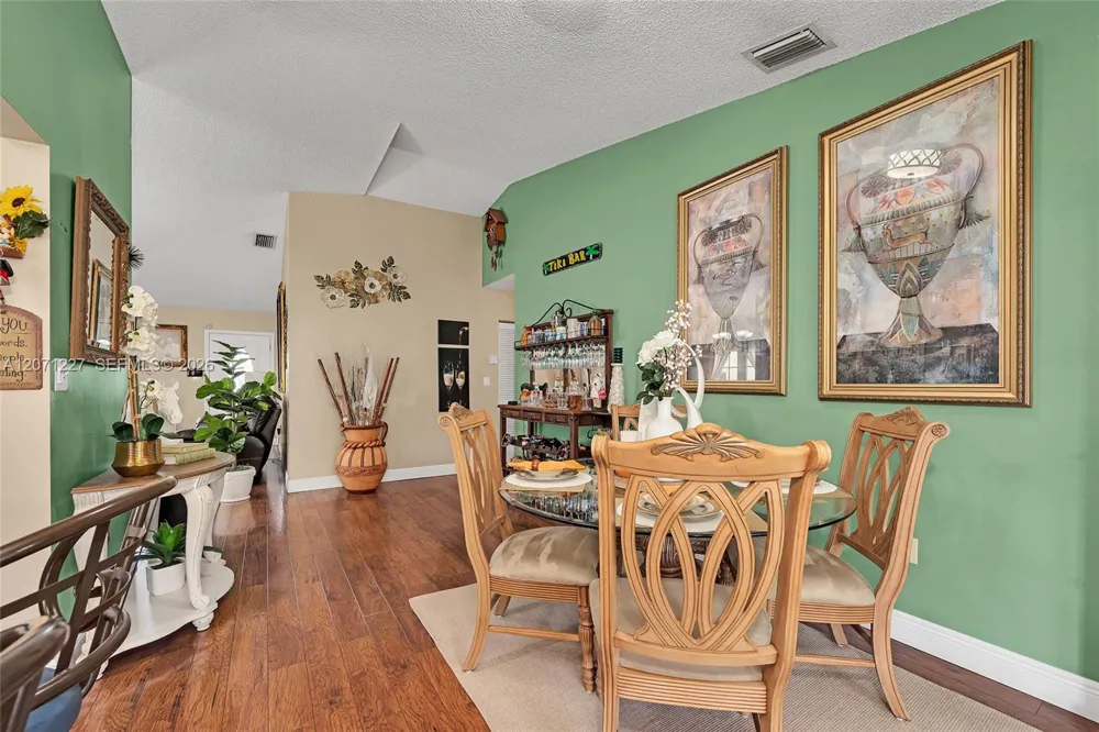 12916 SW 150th Ter Miami, FL 33186