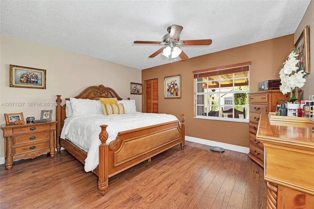 12916 SW 150th Ter Miami, FL 33186