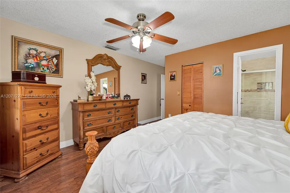 12916 SW 150th Ter Miami, FL 33186