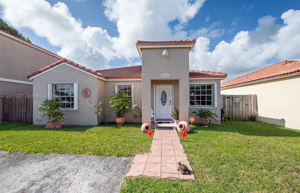 12916 SW 150th Ter Miami, FL 33186