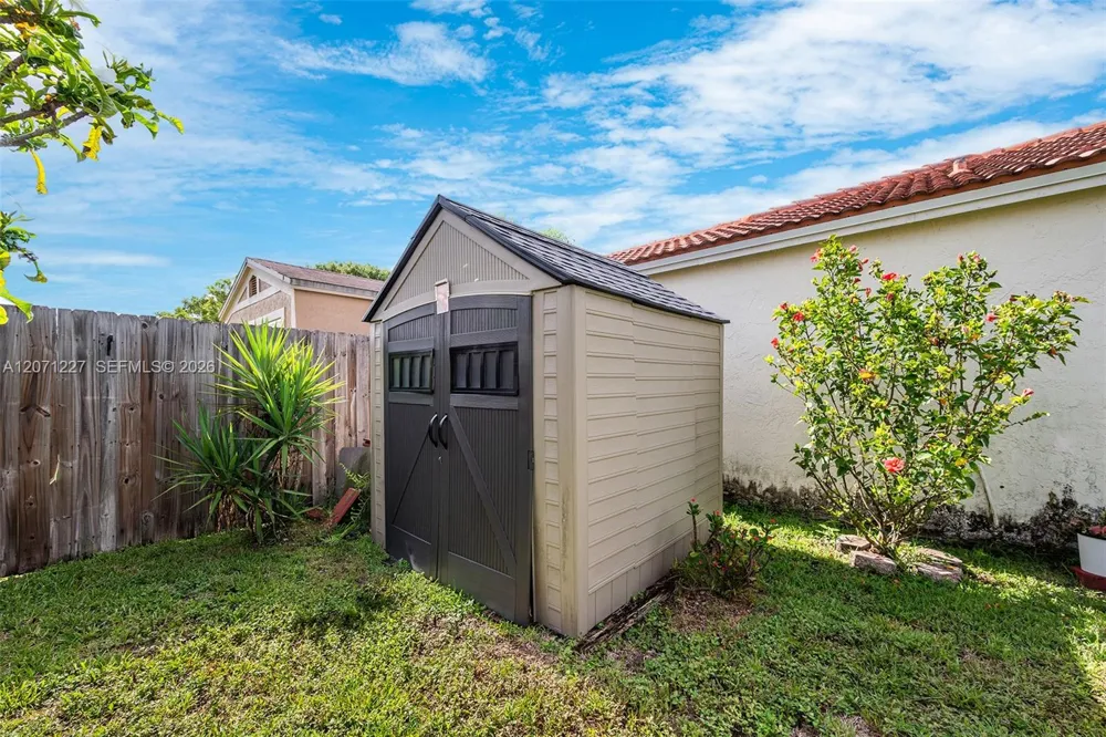 12916 SW 150th Ter Miami, FL 33186