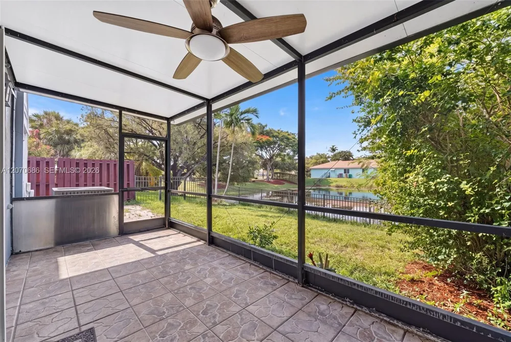 4848 Grapevine Way #4848 Davie, FL 33331