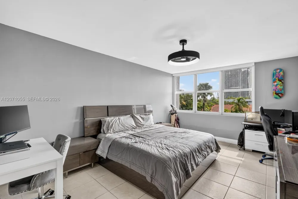 16565 NE 26th Ave #4E North Miami Beach, FL 33160