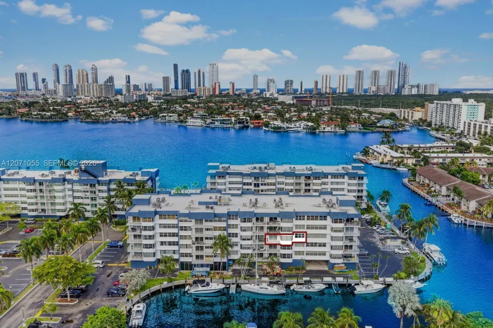 16565 NE 26th Ave #4E North Miami Beach, FL 33160