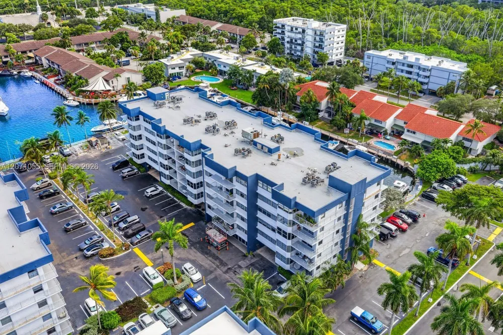 16565 NE 26th Ave #4E North Miami Beach, FL 33160