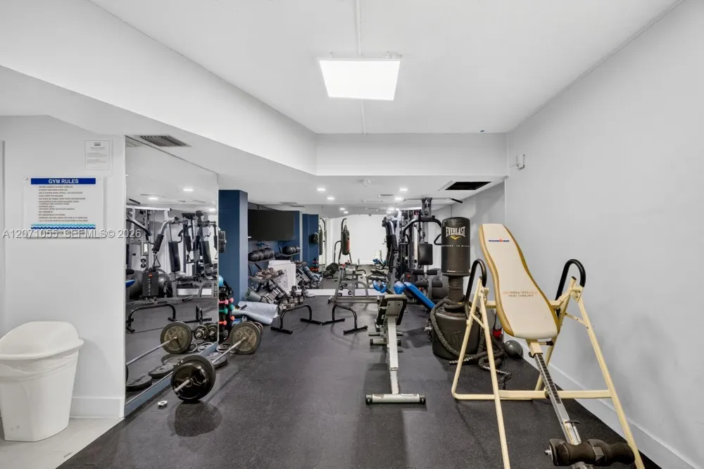 16565 NE 26th Ave #4E North Miami Beach, FL 33160
