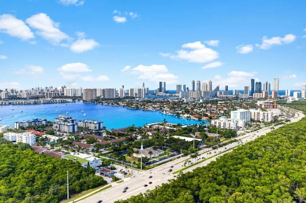 16565 NE 26th Ave #4E North Miami Beach, FL 33160
