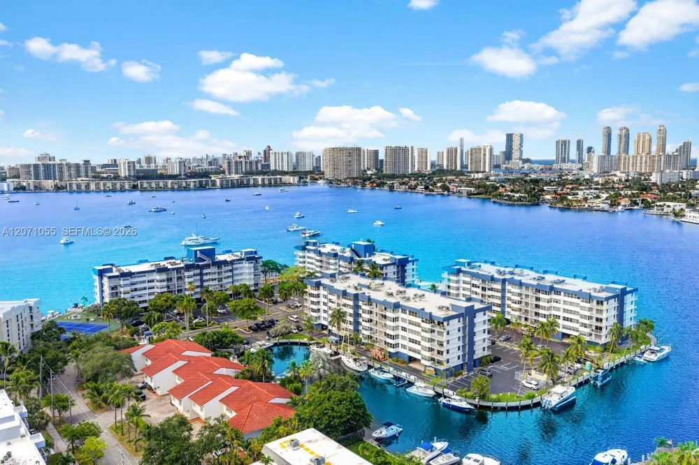 16565 NE 26th Ave #4E North Miami Beach, FL 33160