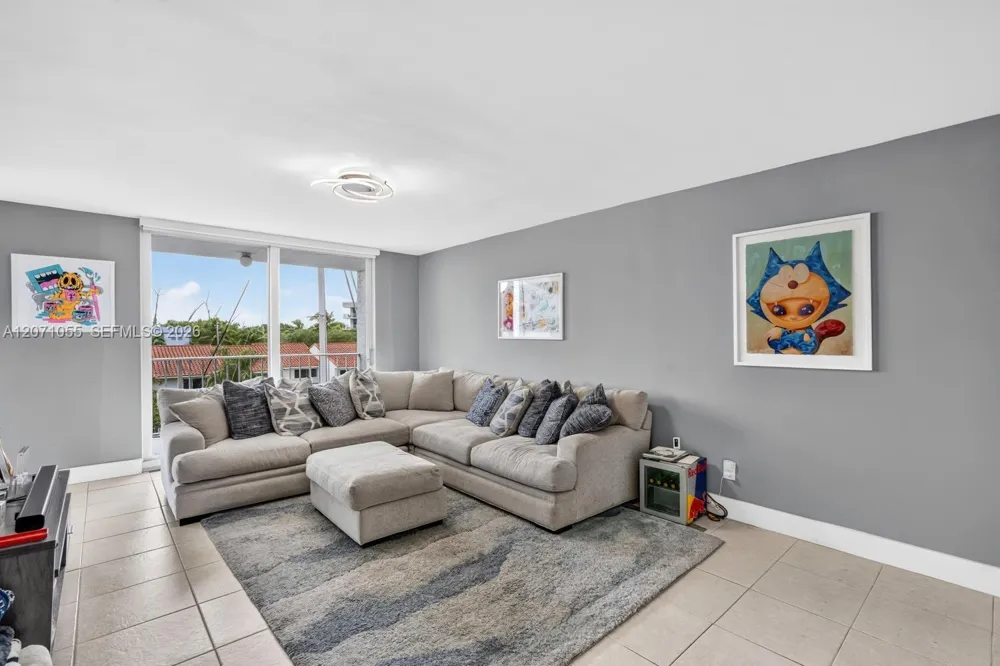 16565 NE 26th Ave #4E North Miami Beach, FL 33160