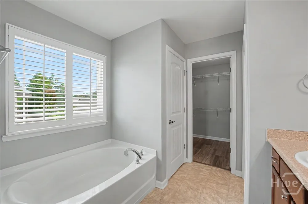 143 Grayson Avenue Savannah, GA 31419
