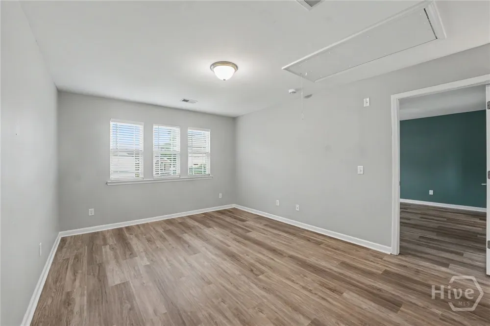 143 Grayson Avenue Savannah, GA 31419