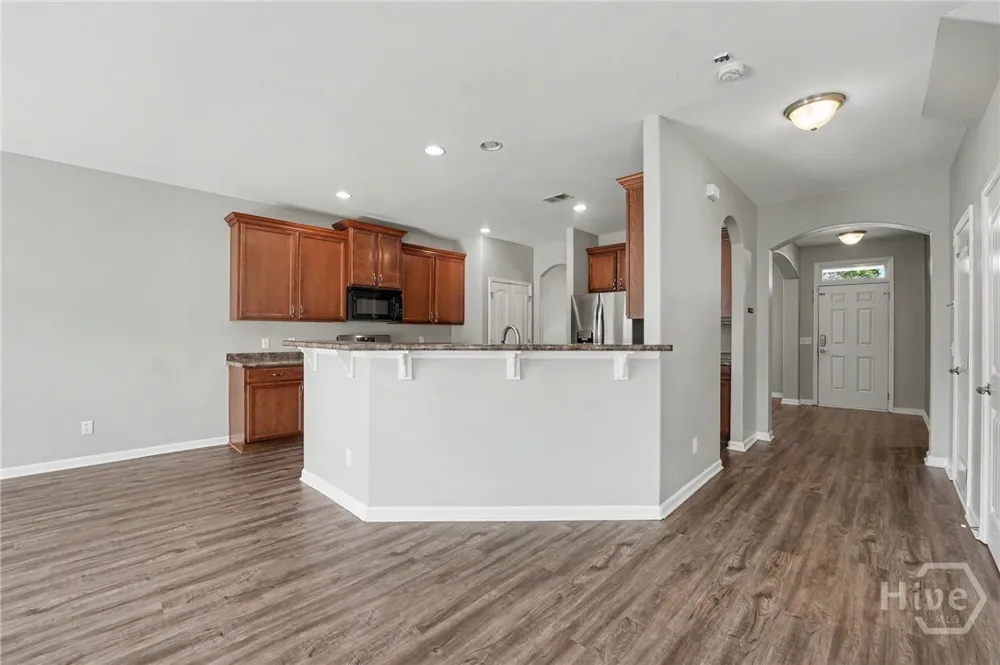 143 Grayson Avenue Savannah, GA 31419