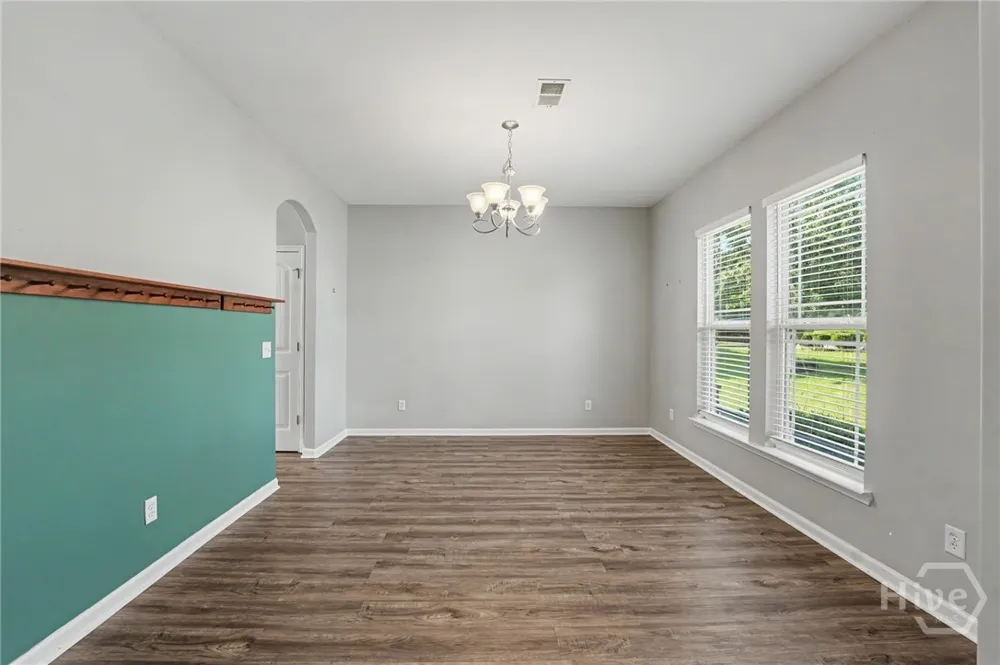 143 Grayson Avenue Savannah, GA 31419