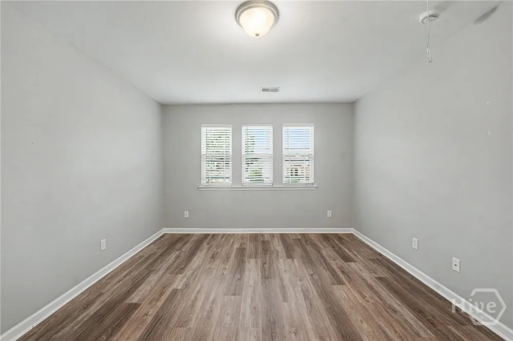 143 Grayson Avenue Savannah, GA 31419