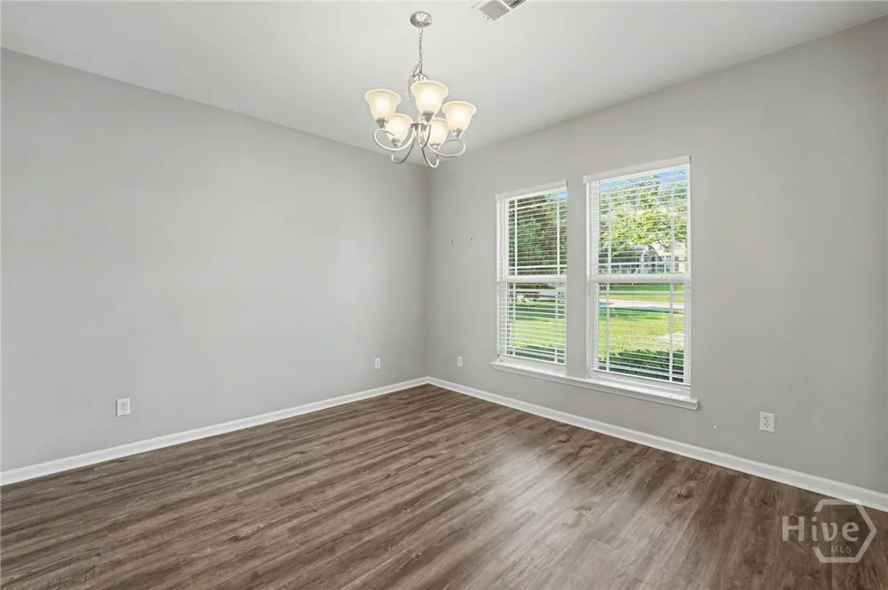 143 Grayson Avenue Savannah, GA 31419