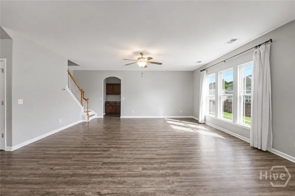 143 Grayson Avenue Savannah, GA 31419