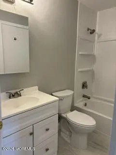 38 Worthington Court #6 Freehold, NJ 07728