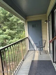 38 Worthington Court #6 Freehold, NJ 07728