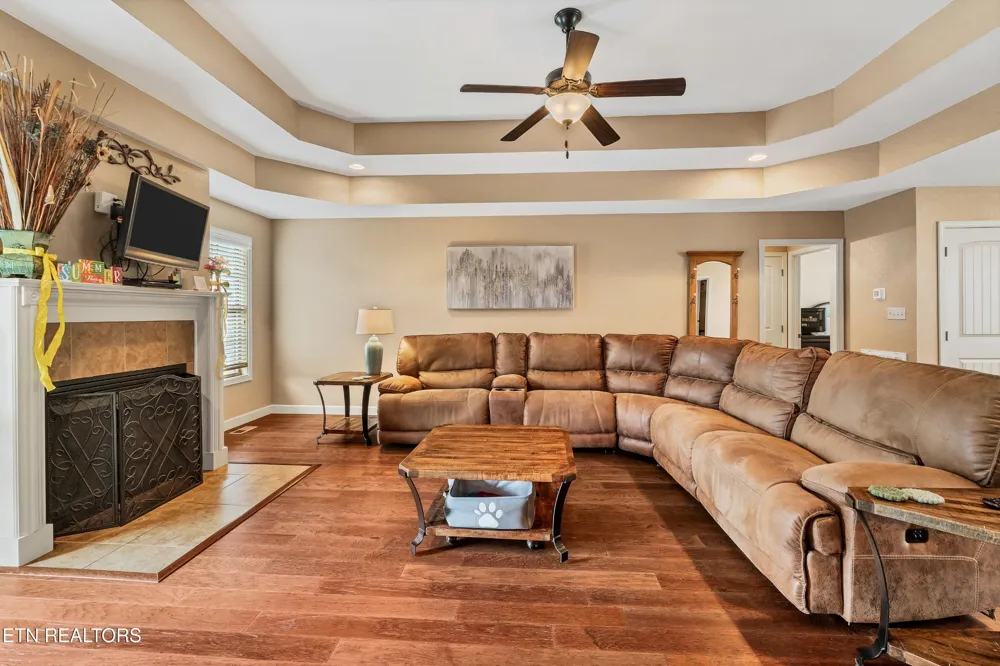 645 Berrywood Drive Maryville, TN 37801