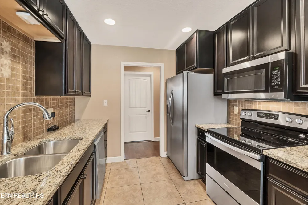 645 Berrywood Drive Maryville, TN 37801