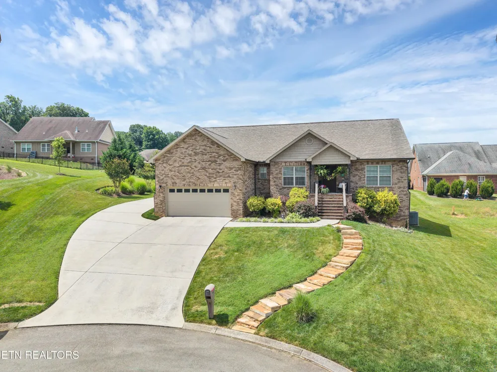 645 Berrywood Drive Maryville, TN 37801