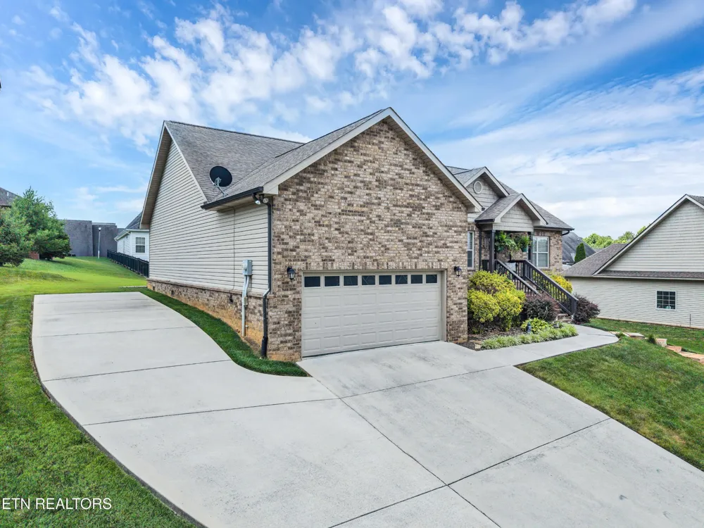 645 Berrywood Drive Maryville, TN 37801
