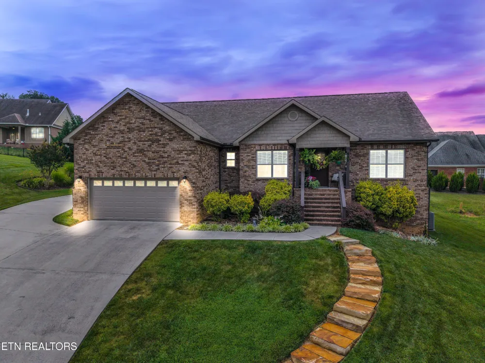 645 Berrywood Drive Maryville, TN 37801