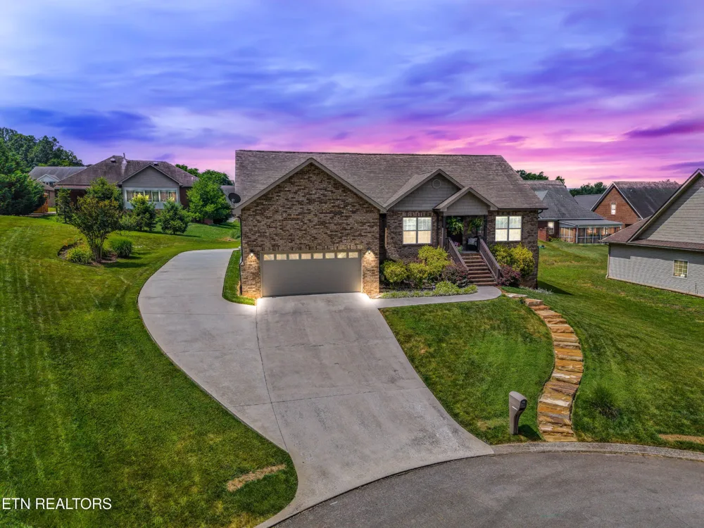 645 Berrywood Drive Maryville, TN 37801
