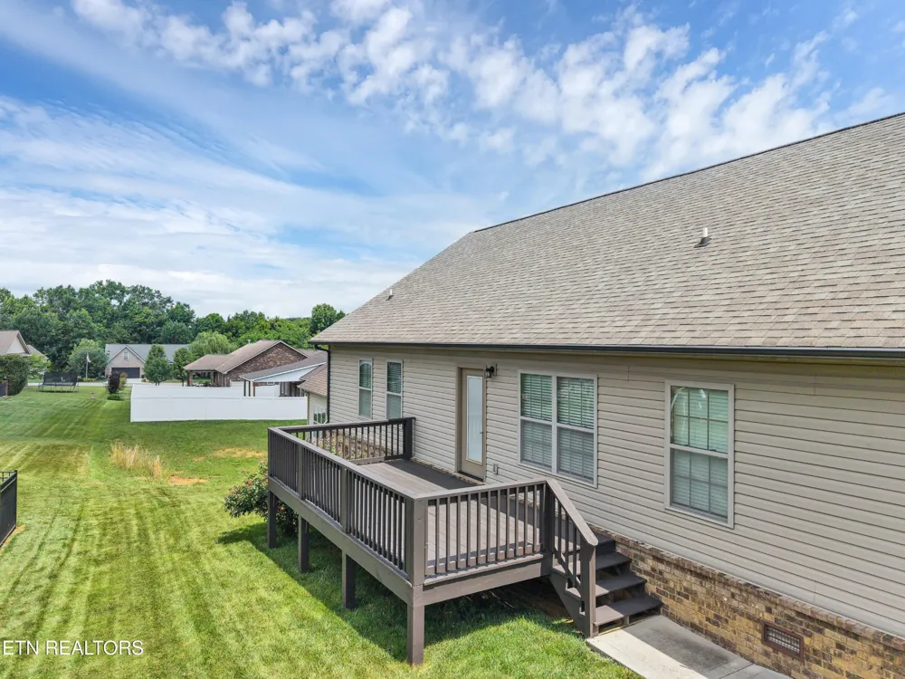 645 Berrywood Drive Maryville, TN 37801