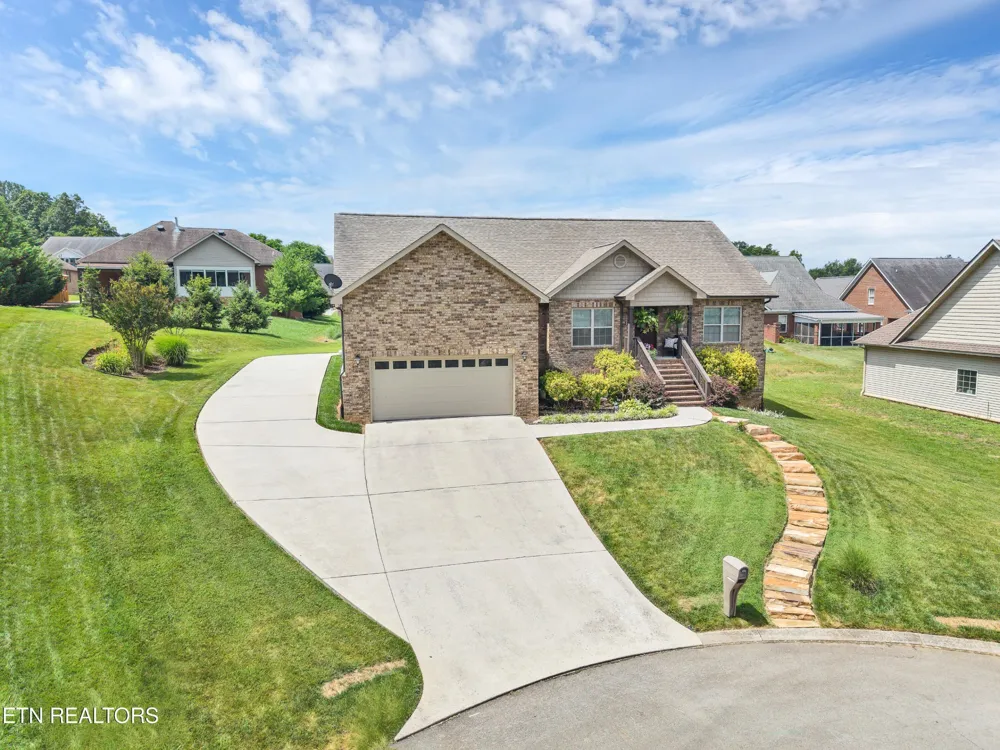 645 Berrywood Drive Maryville, TN 37801