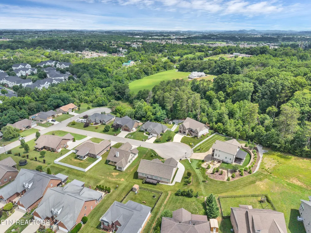 645 Berrywood Drive Maryville, TN 37801