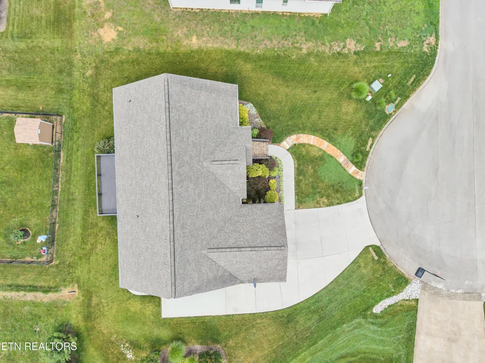 645 Berrywood Drive Maryville, TN 37801