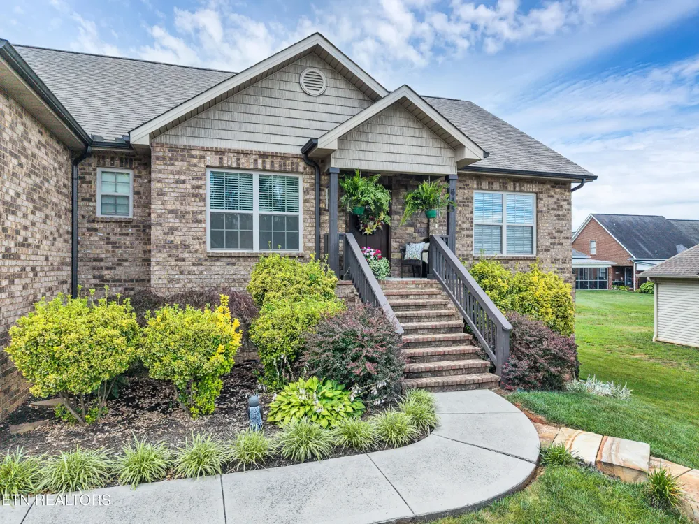 645 Berrywood Drive Maryville, TN 37801