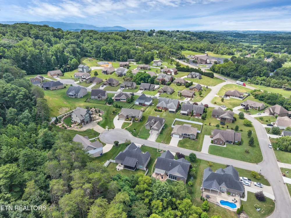 645 Berrywood Drive Maryville, TN 37801