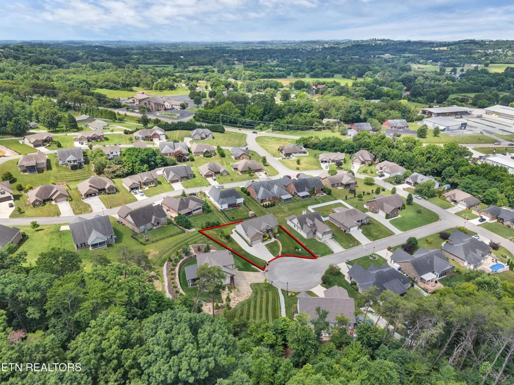 645 Berrywood Drive Maryville, TN 37801