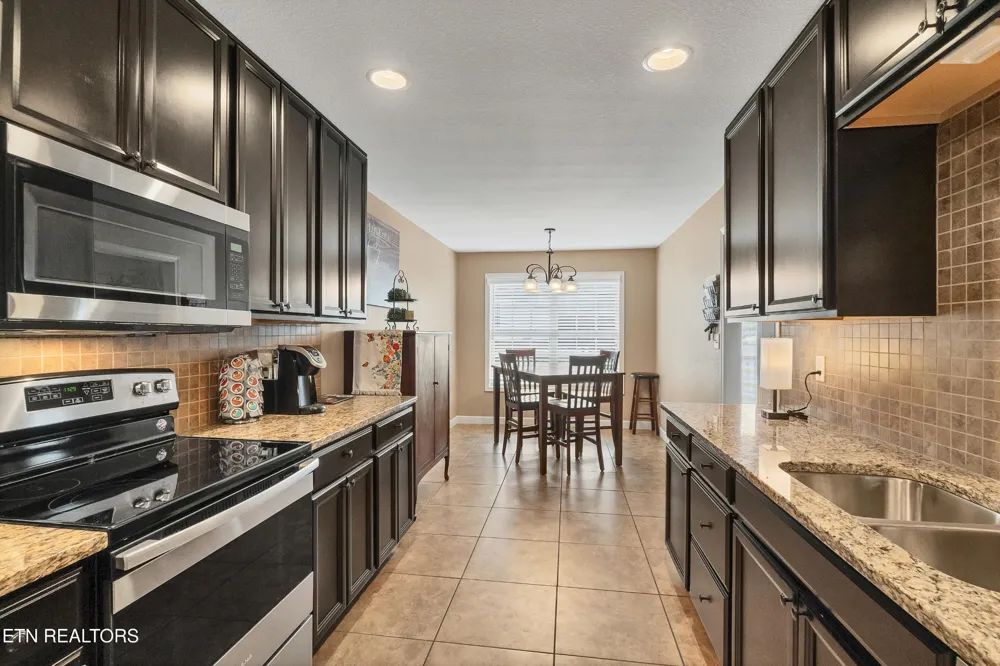 645 Berrywood Drive Maryville, TN 37801