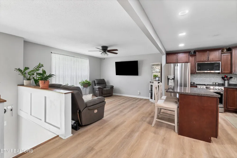 315 Arbor Drive Maryville, TN 37804